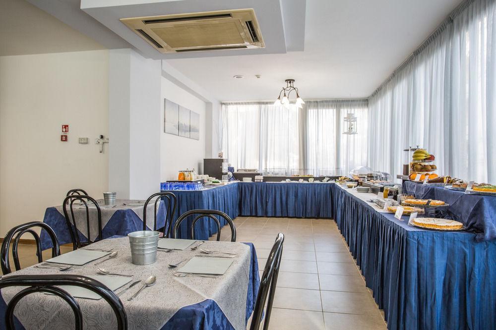 Hotel Nancy Римини Экстерьер фото