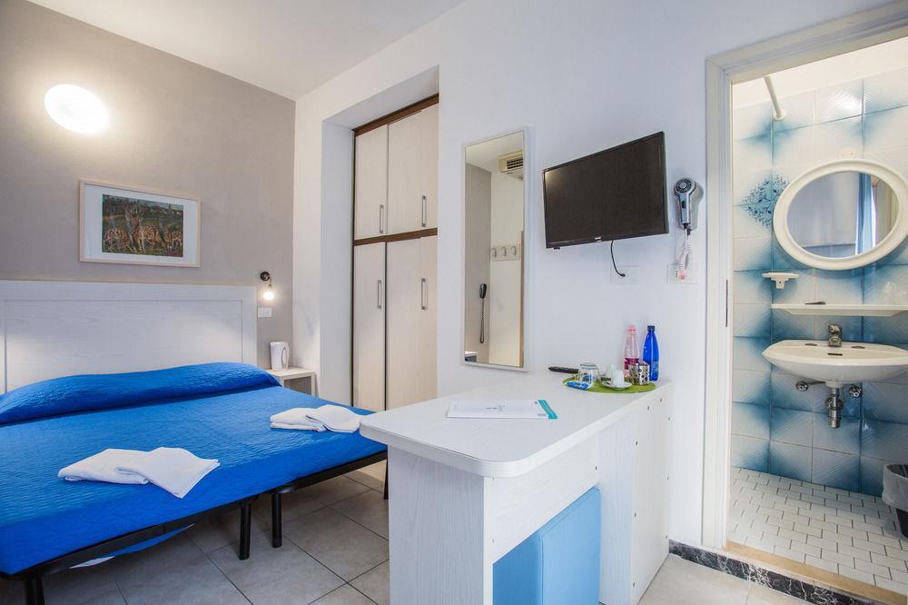 Hotel Nancy Римини Экстерьер фото